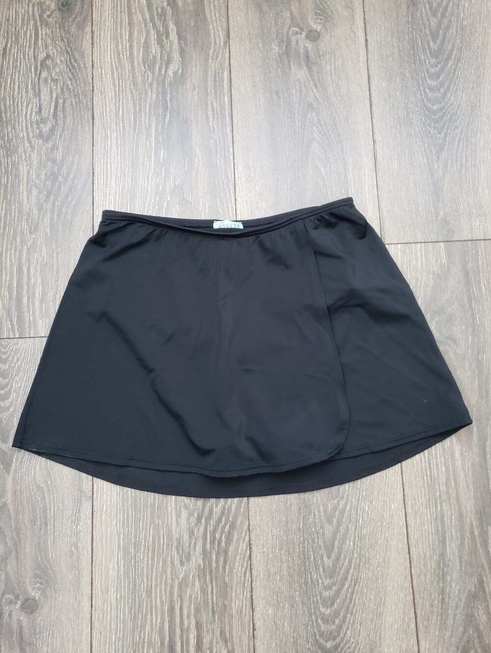 SPANX Wrap Skirtini Swim Skirt Tummy Tamer Jet Black Size Small